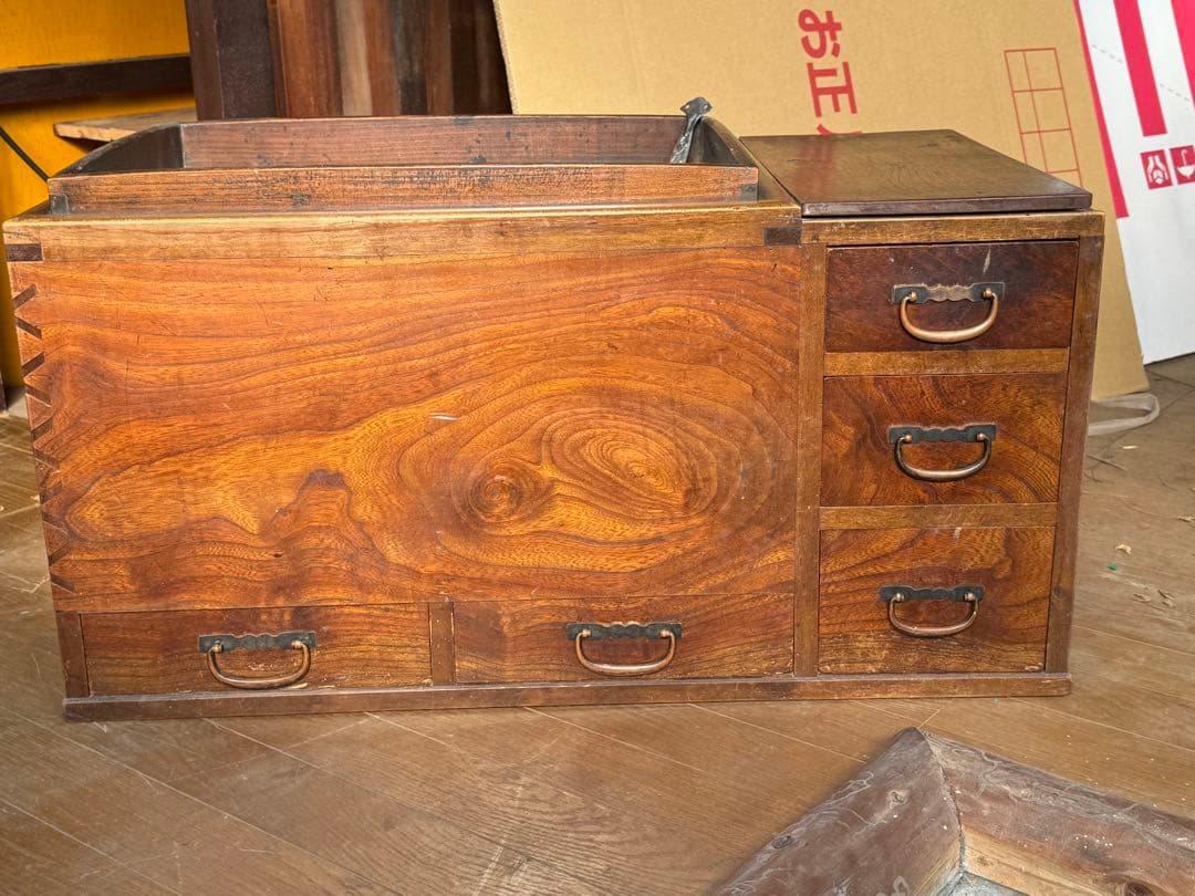 長火鉢　猫板付　欅　玉杢