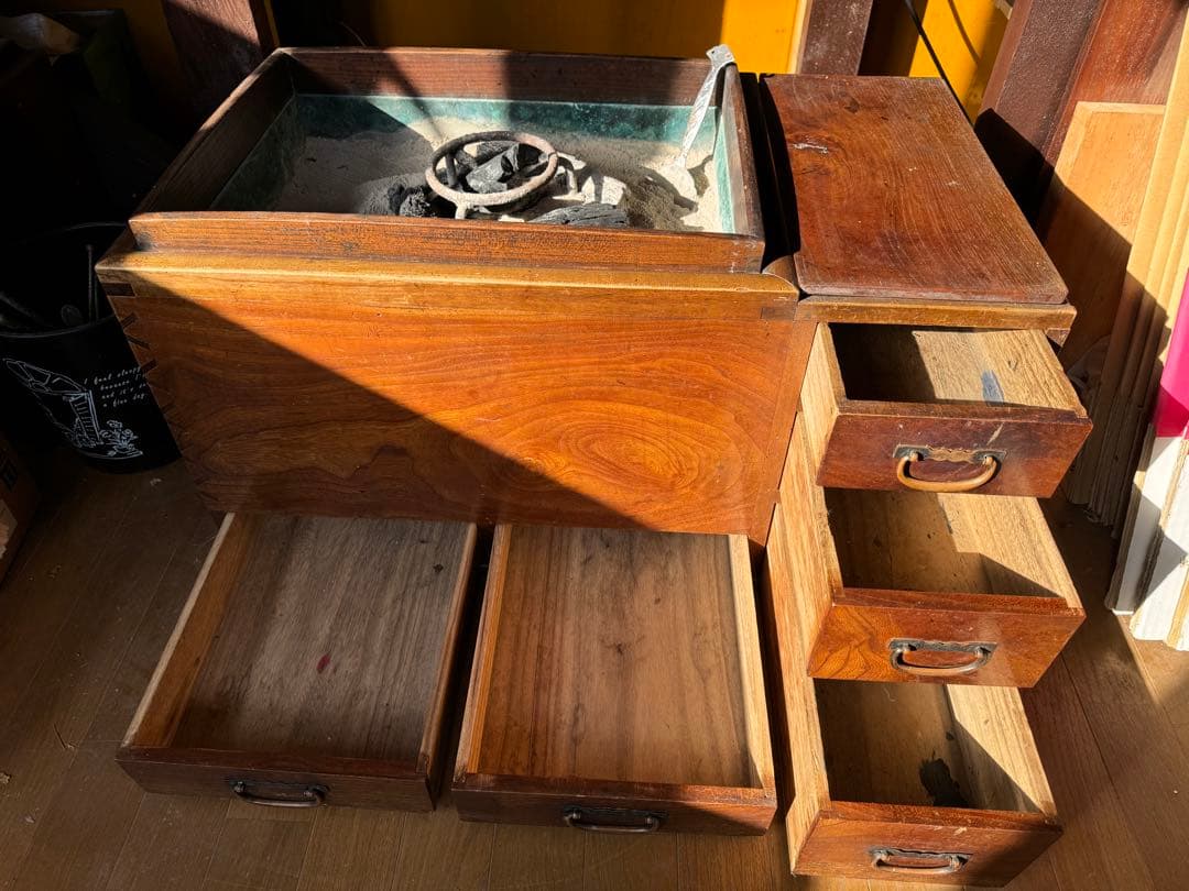 長火鉢　猫板付　欅　玉杢