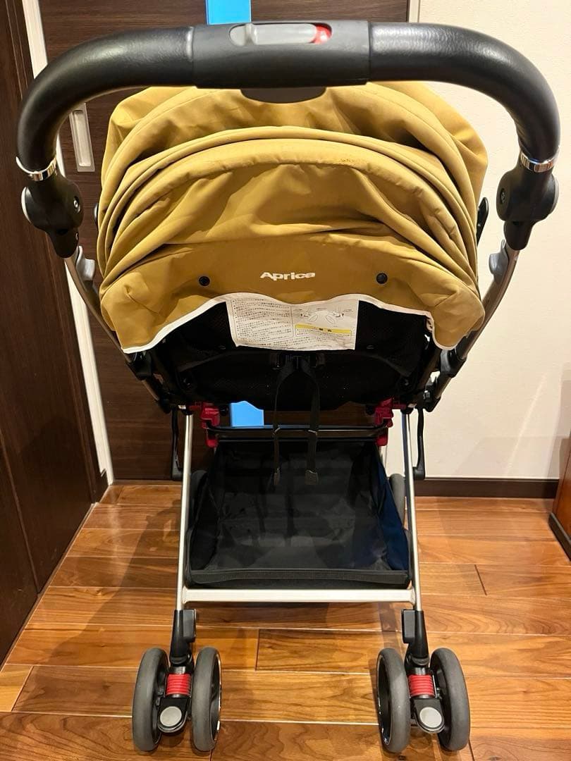 [送料無料 美品]Apricaベビーカーオプティアクッション　マスタードゴールド