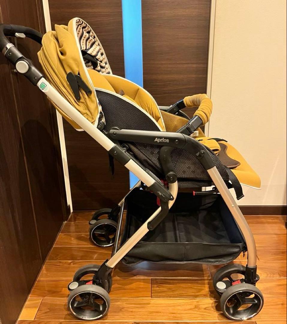 [送料無料 美品]Apricaベビーカーオプティアクッション　マスタードゴールド