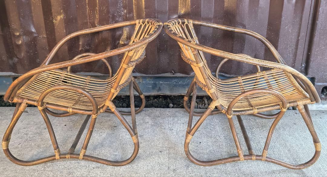 籐　お洒落なチェア　ローチェア　2脚セット