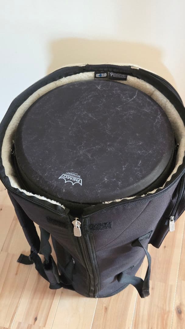 Remo ジャンベ Black Earth 14インチ ケース付 倍音対策済み