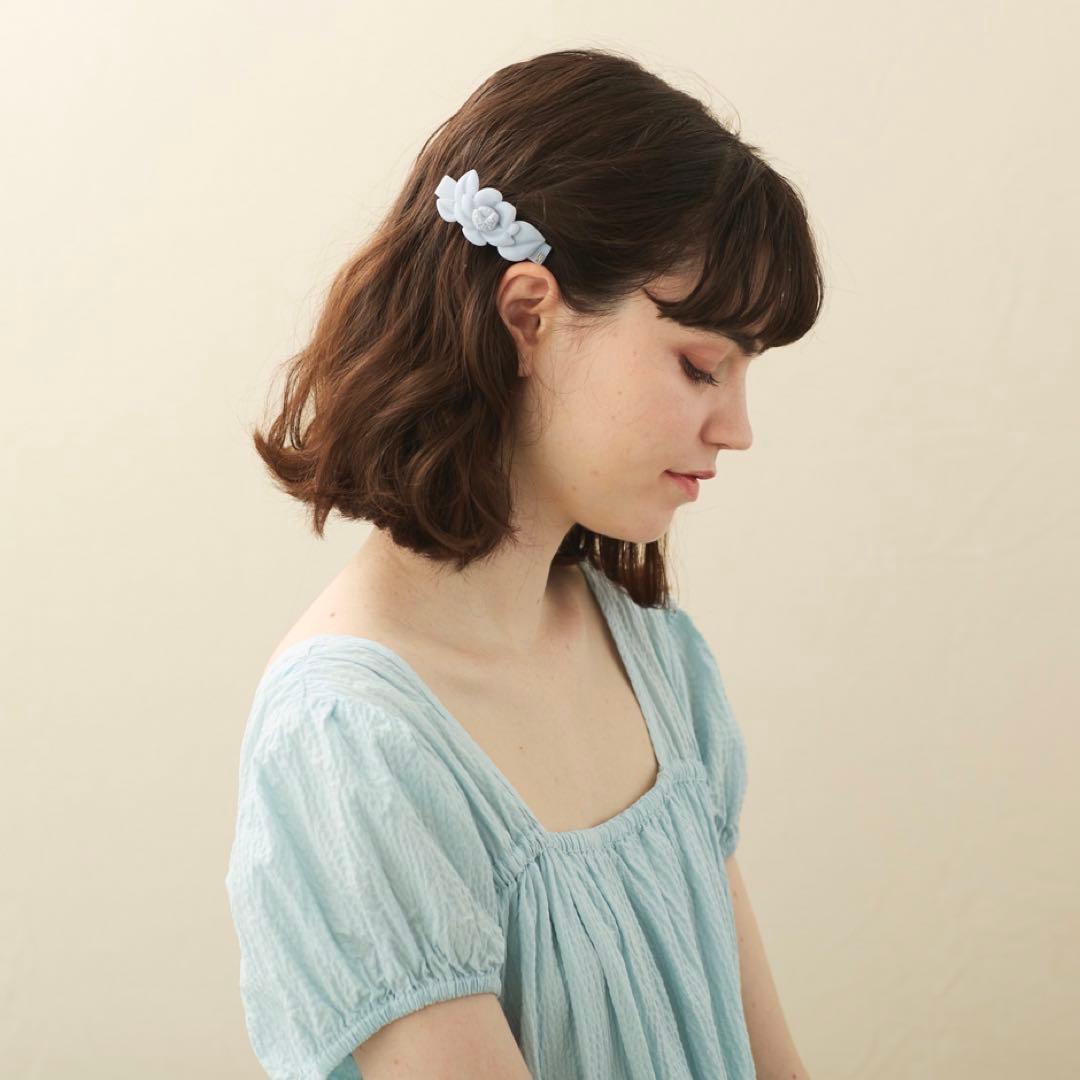 新作❣️ アレクサンドルドゥalexandre バレッタ 6 cm大理石花　ブルー