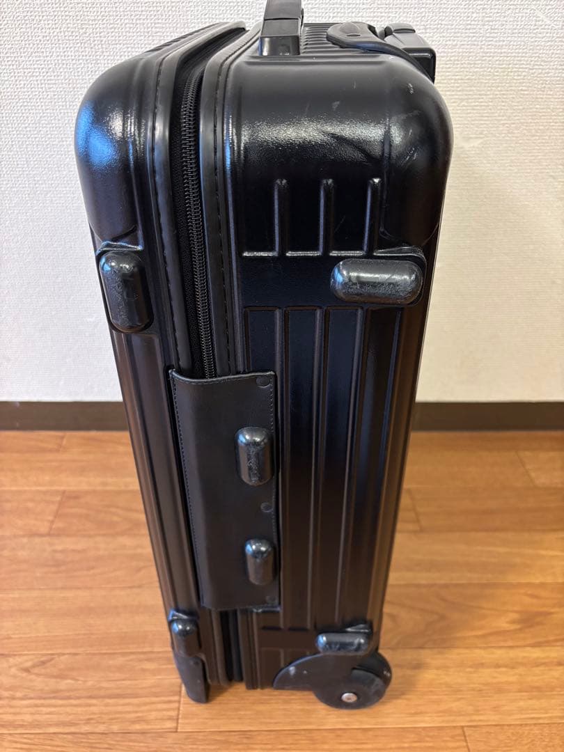 リモワ　サルサ　2輪　機内持ち込み　ブラック
