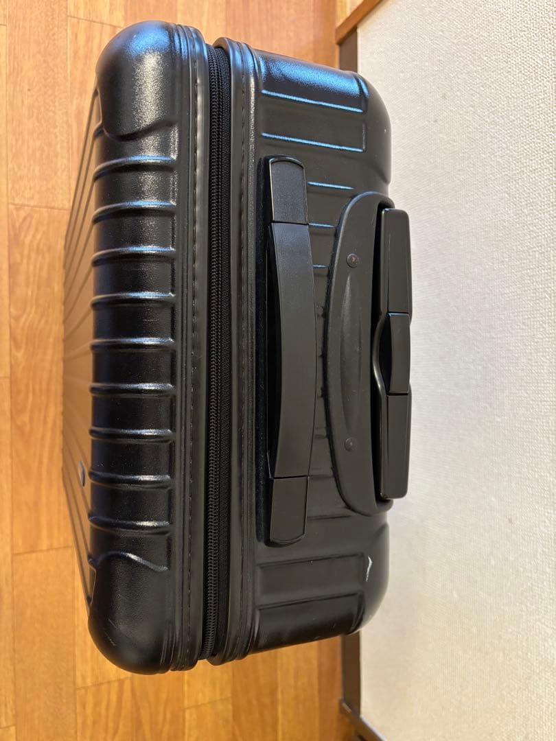 リモワ　サルサ　2輪　機内持ち込み　ブラック