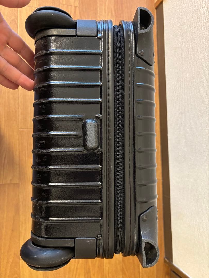 リモワ　サルサ　2輪　機内持ち込み　ブラック