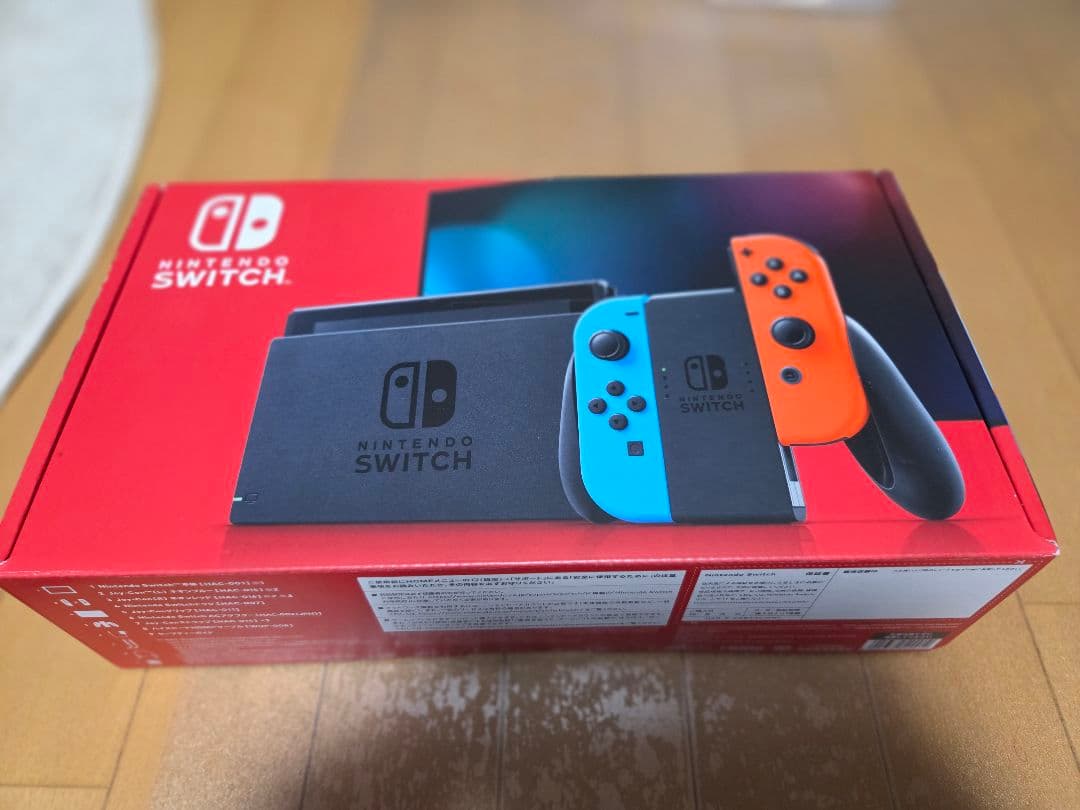 任天堂　Switch　本体