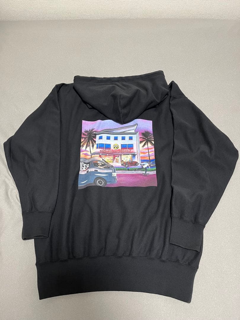 トップス CHALLENGER