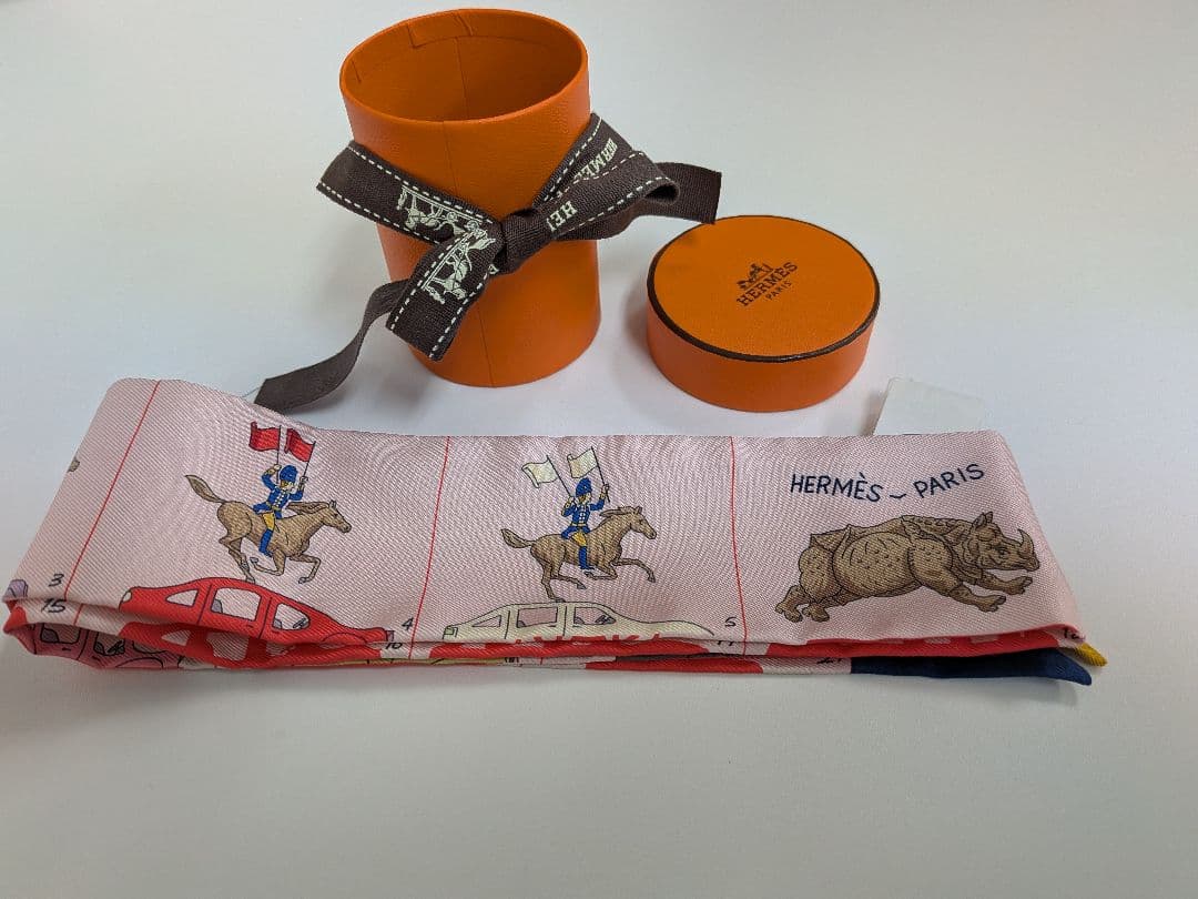 どれみ エルメス スカーフ Parade HERMES シルク 2024