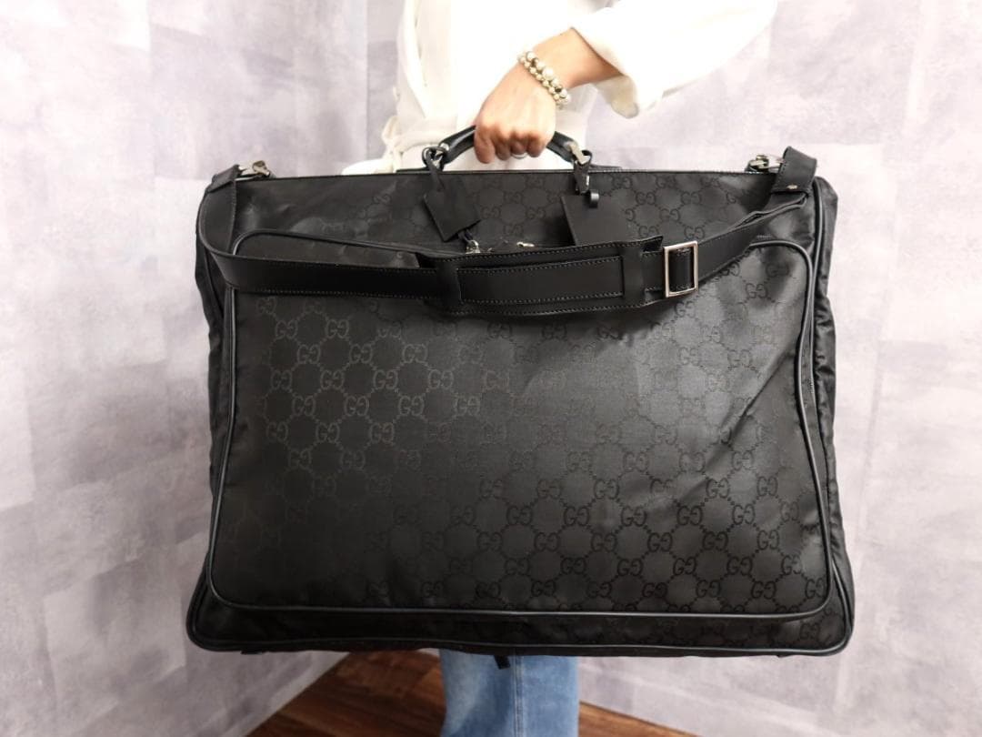 超美品:GUCCI:GGナイロン:カーフ レザー:本革 ガーメントケース