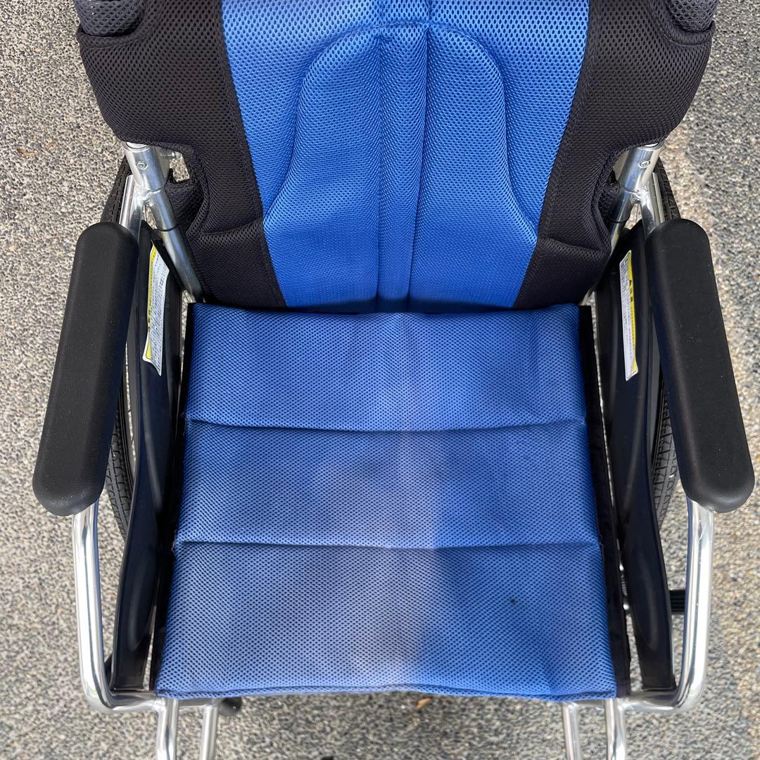 【送料込み】 カドクラ車椅子　折りたたみ式車椅子