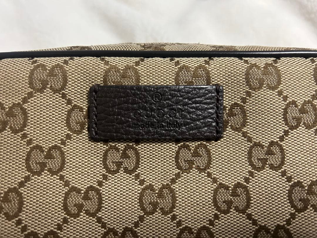 ル*フ様 GUCCI ボディーバック