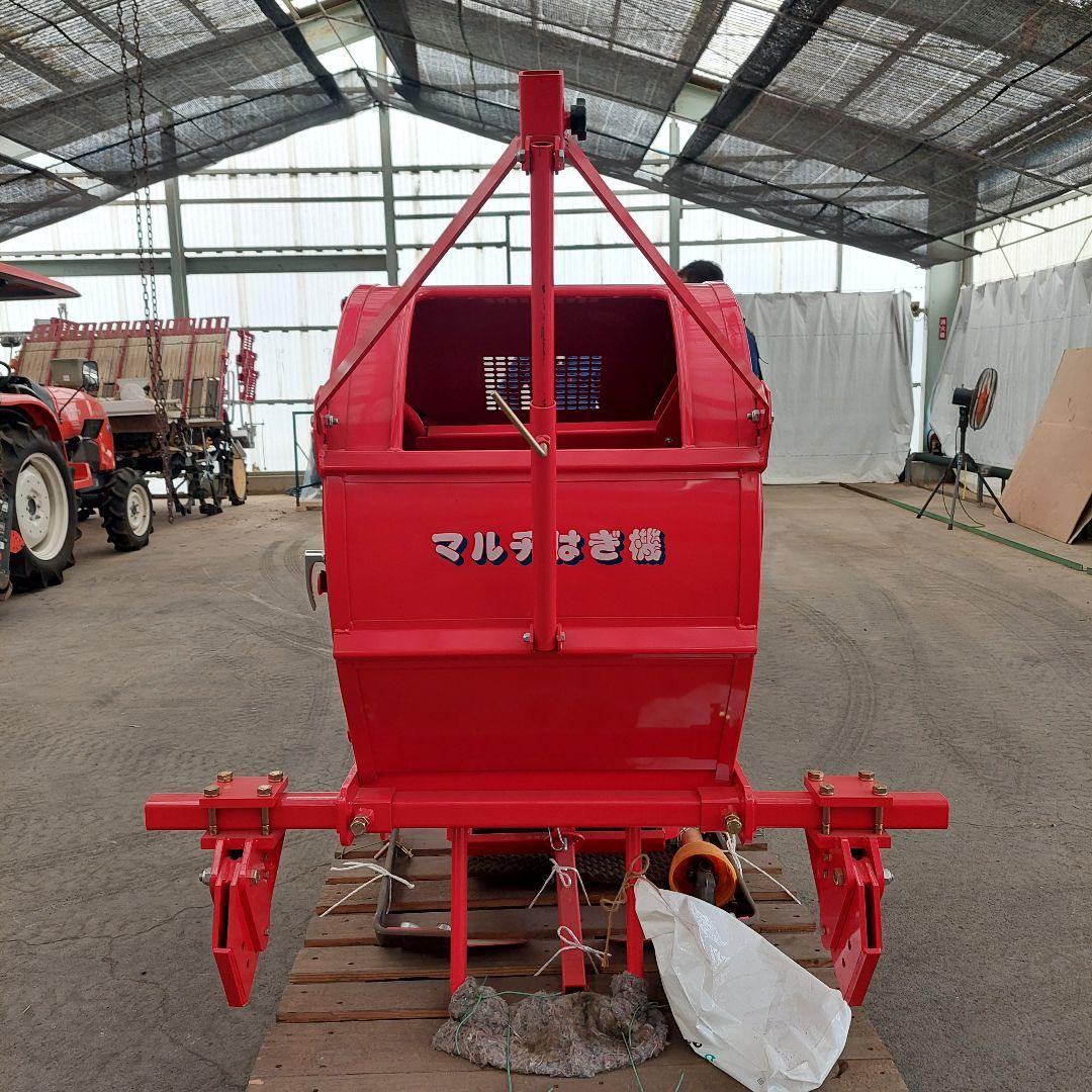 デリカ マルチはぎ機 赤、サブソイラー付きです。