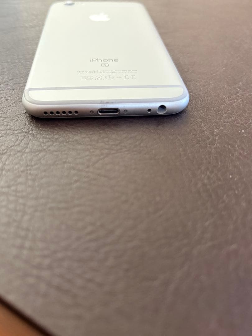 iPhone6s 本体 64GB 美品 MKQP2J/A バッテリー100%