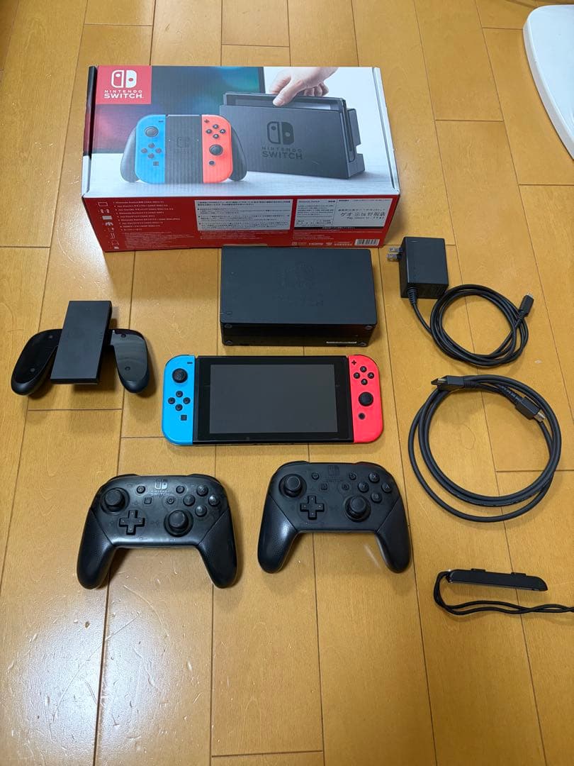 Nintendo Switch 本体 赤/青 コントローラー付き
