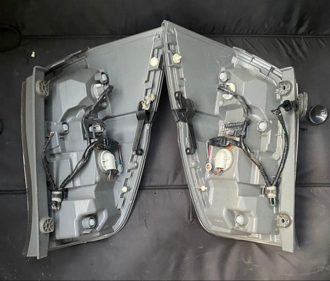 ホンダ ステップワゴン スパーダ RK系 用社外LEDテールランプ 左右セット