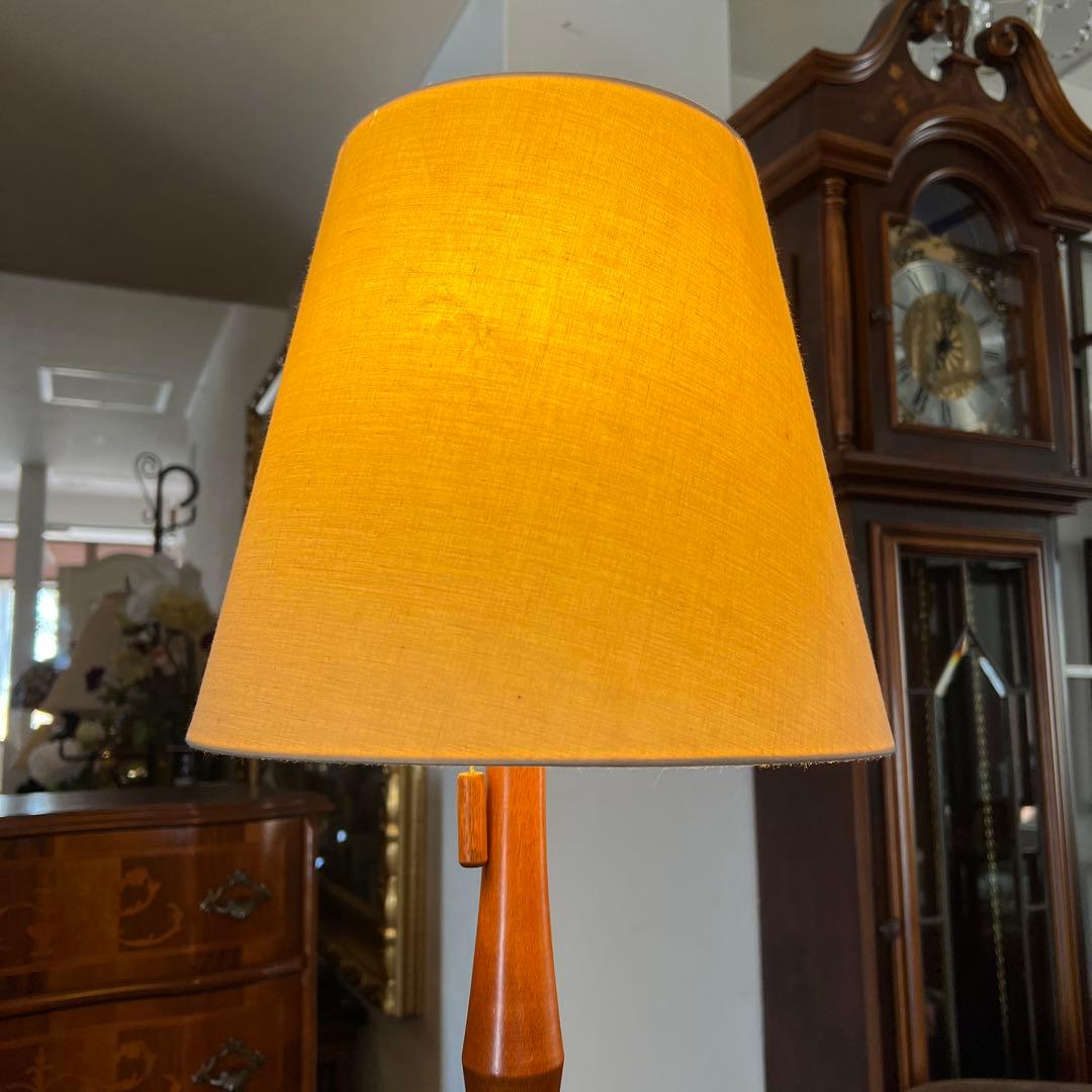 k242r119 インターフォルム ナチュラルな雰囲気の木製フロアスタンド 廃盤