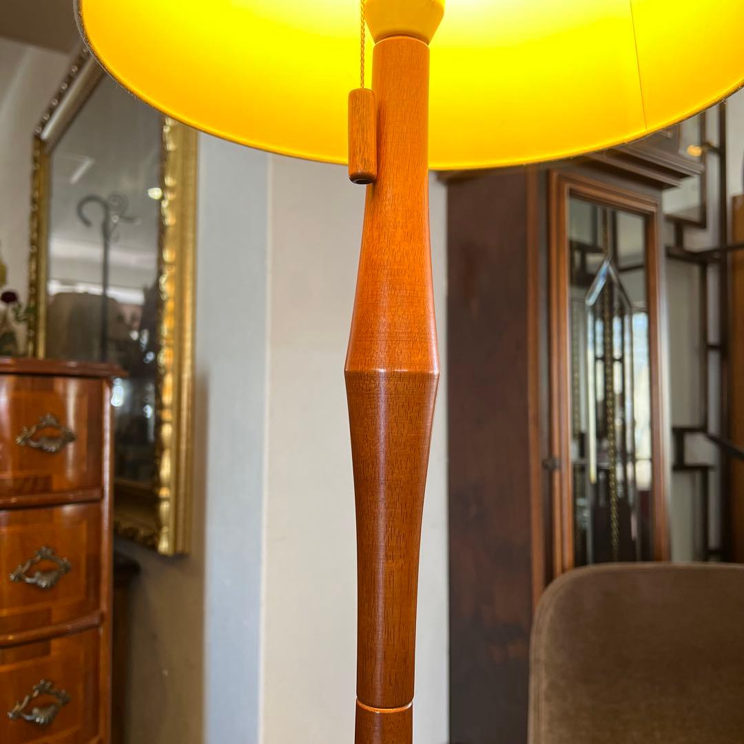 k242r119 インターフォルム ナチュラルな雰囲気の木製フロアスタンド 廃盤