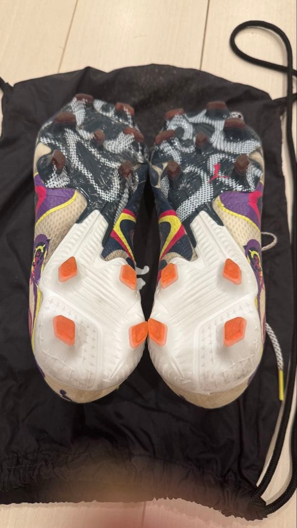 PUMA サッカーシューズ スパイク ホワイト/マルチカラー