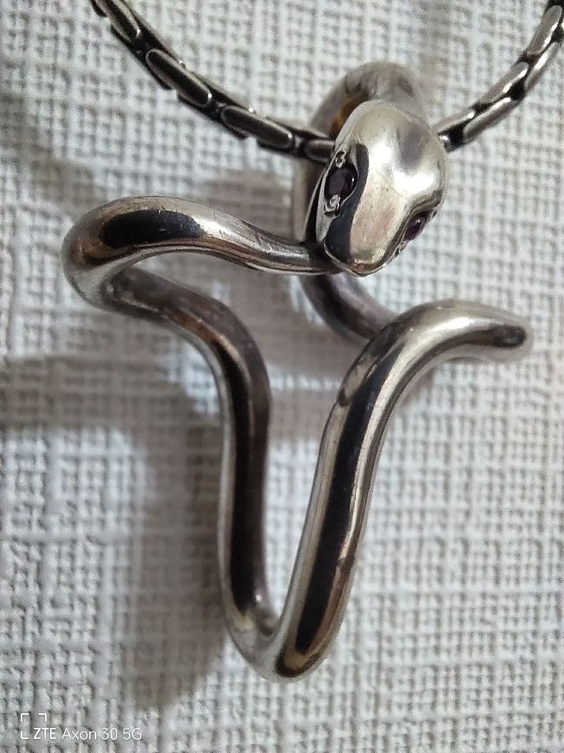 KERRY MACBRIDE ケリー・マックブライド、シルバー クロスルビー付き