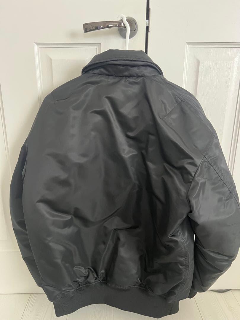 ユニクロ　ユニクロ ダウンオーバーサイズリブブルゾン