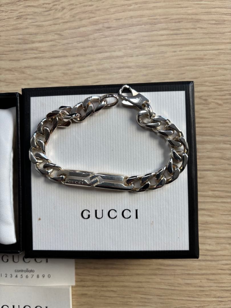 GUCCI グッチ　インフィニティ　ノットチェーン　リンクブレスレット