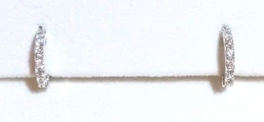 K18WG☆ダイヤ♢ピアリング