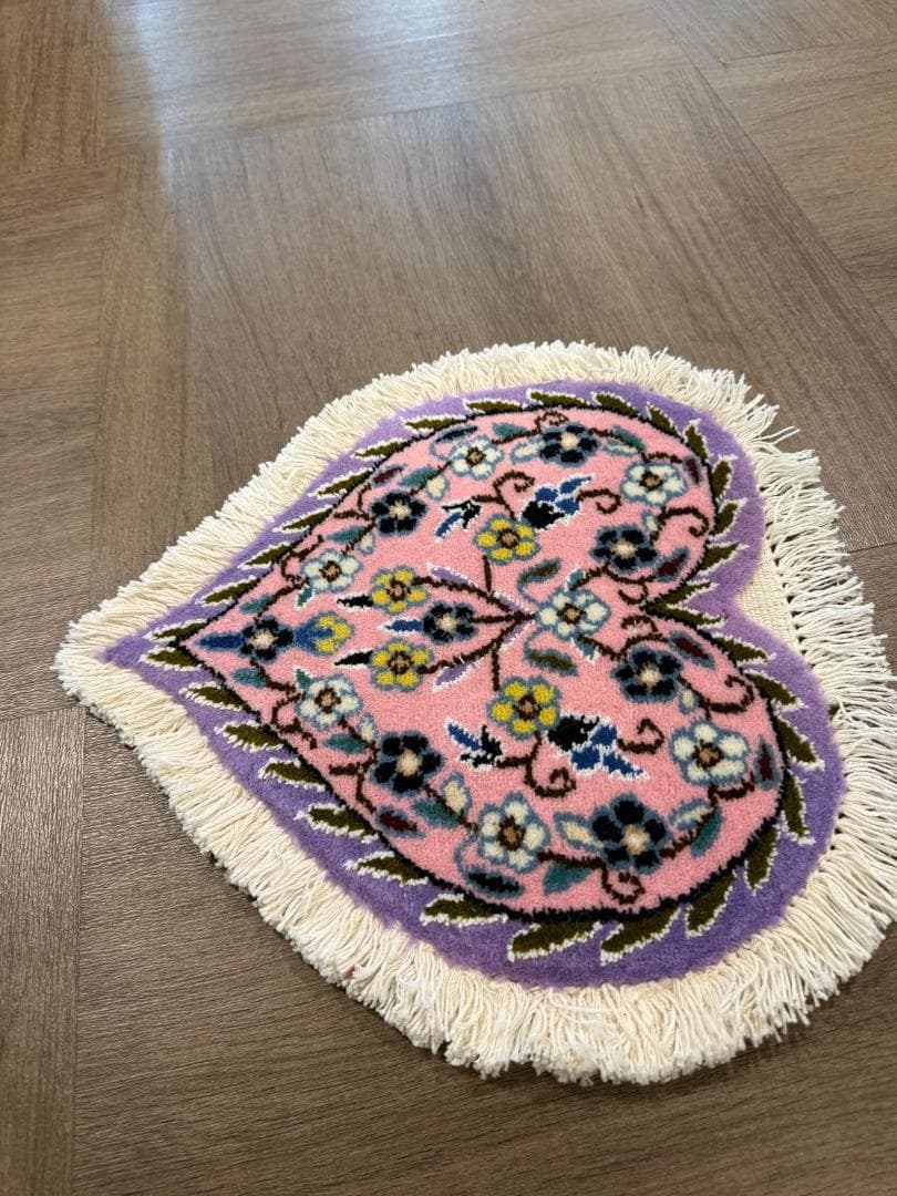 ペルシャ絨毯 ナイン産 ハート型ラグ 40cm 手織り ピンク バレンタイン