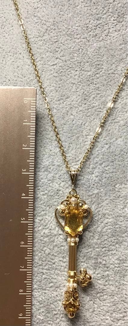 【未使用】天然石　鍵型ペンダント　シトリン　トルマリン　アコヤパール　淡水パール