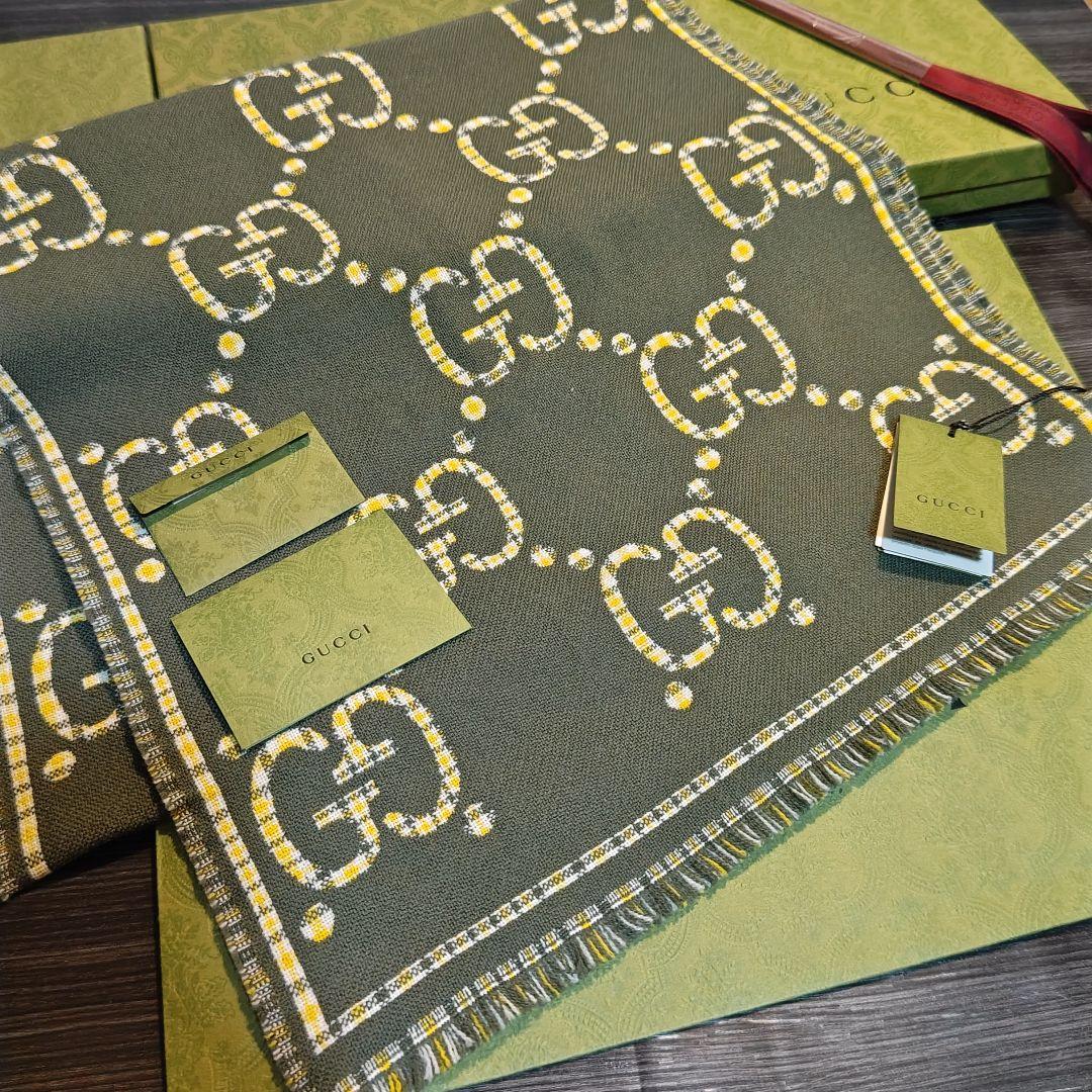 ❤新品❤箱袋付き最高級ウール❤GUCCI ジャカード マフラー❤カーキ色❤
