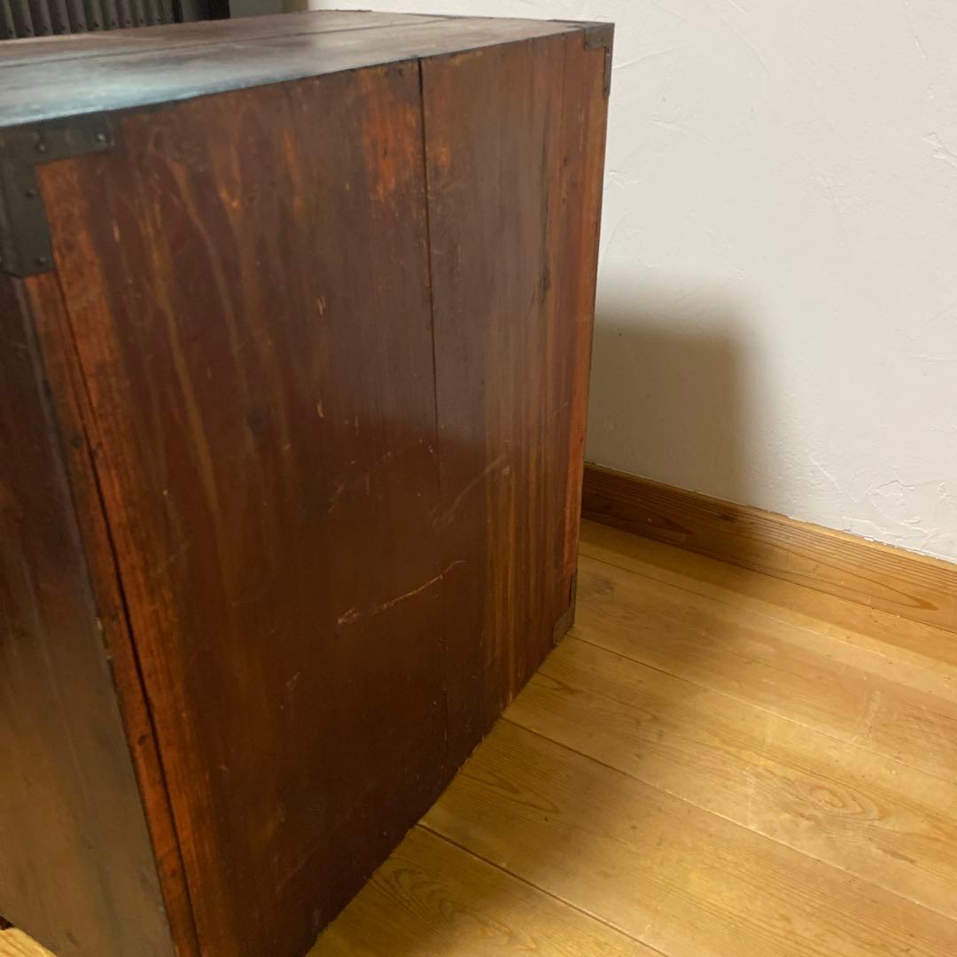 桐の箪笥　いちご