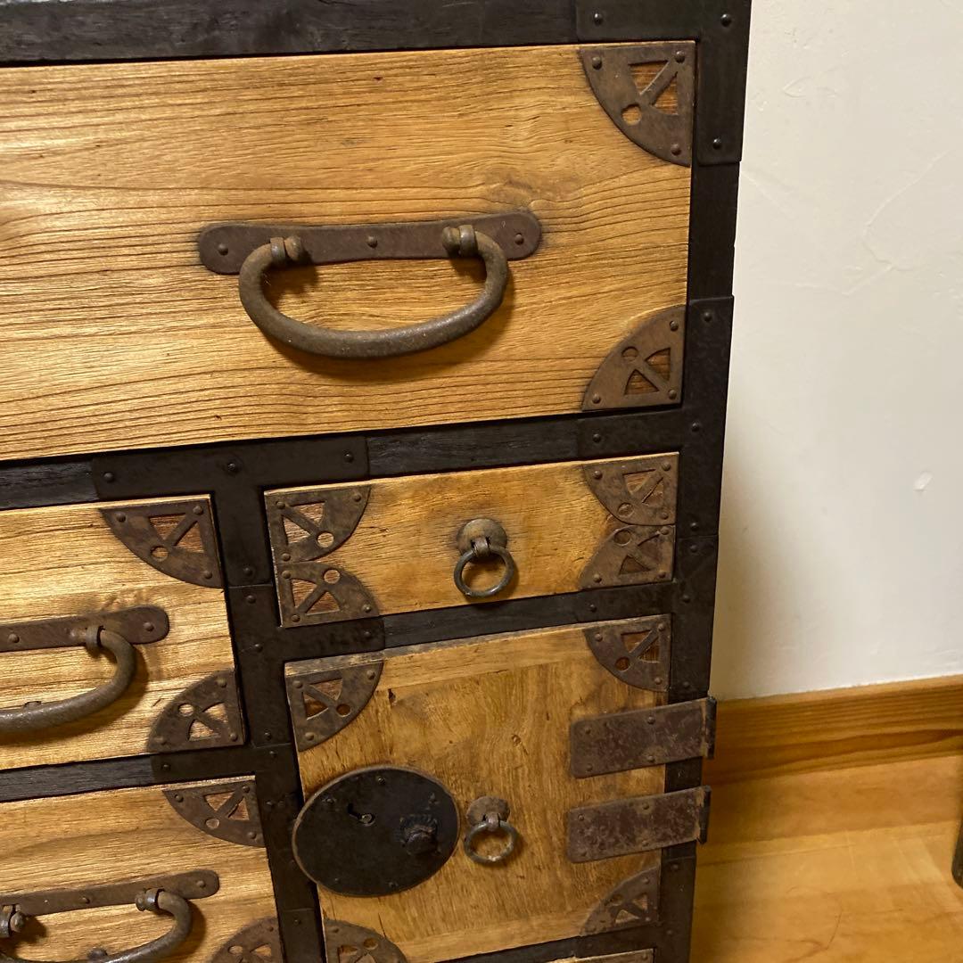 桐の箪笥　いちご