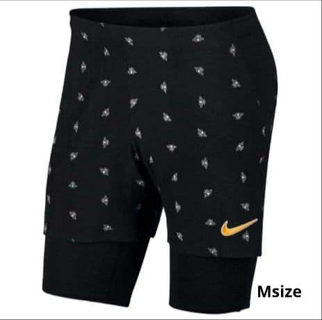 【新品】ナイキテニスウェア ライナー付き蜂柄ショートパンツ　Мサイズ