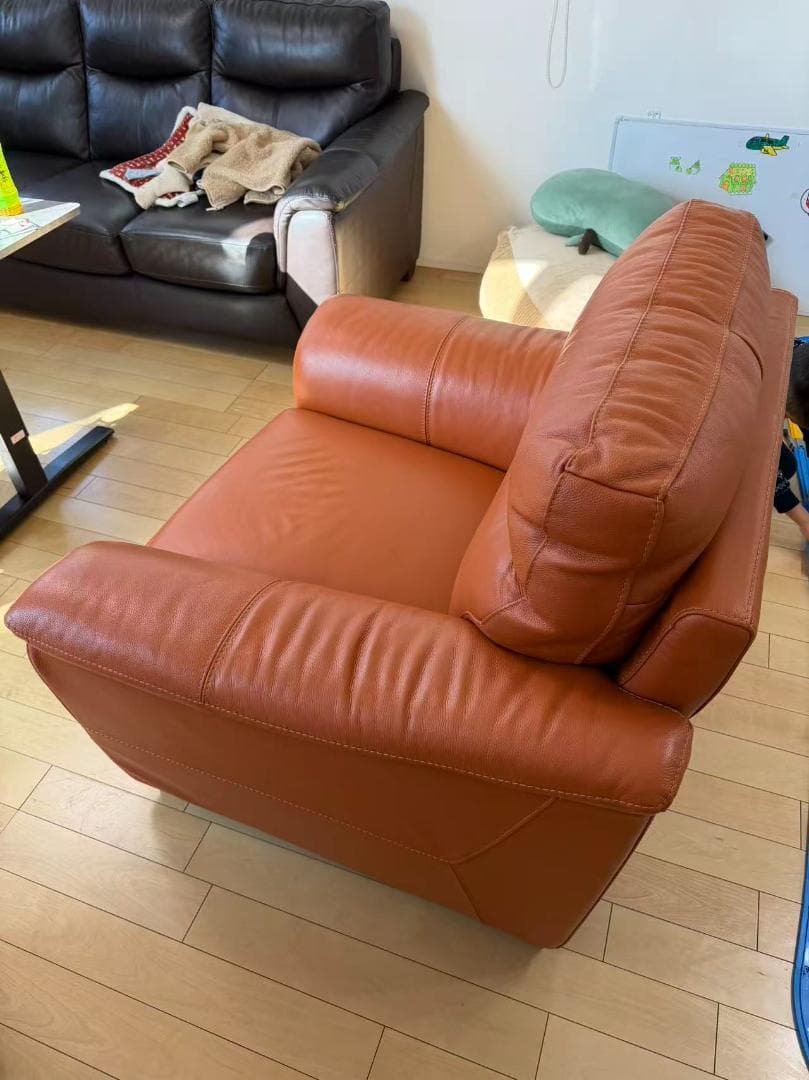 オレンジ　本革　1人掛けソファ