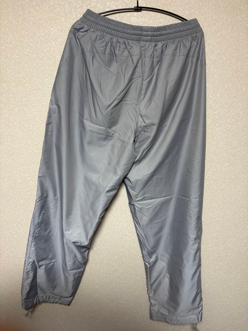 防寒裏地つき　ウインドブレーカー DESCENTE セットアップ　ジャージ　上下