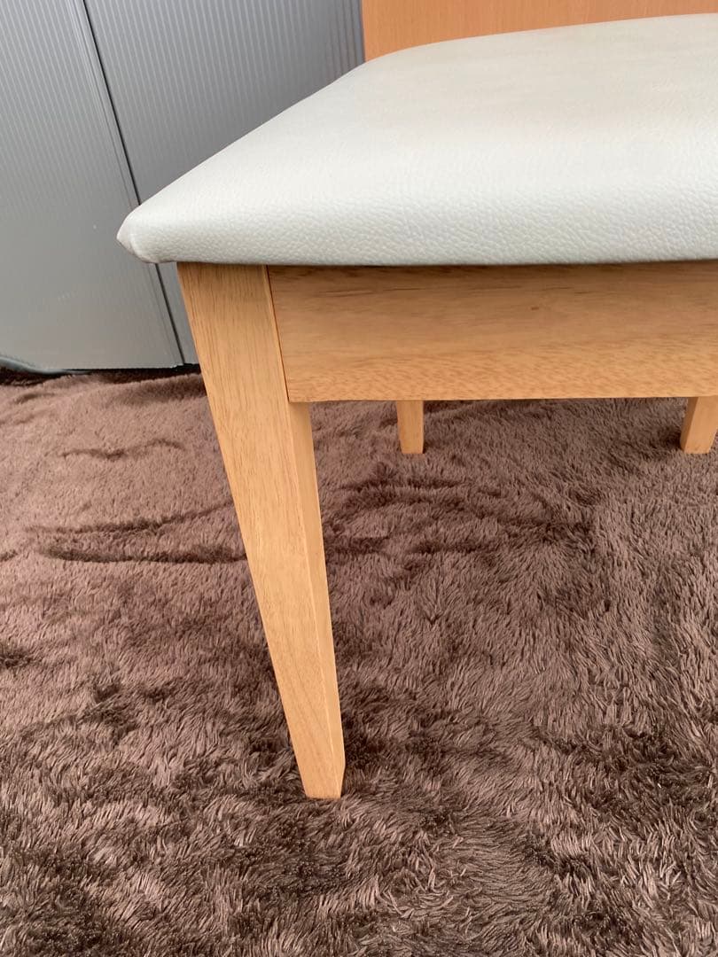 送料無料★高級シンプルダイニングチェア【ナチュラル】新品張替済！