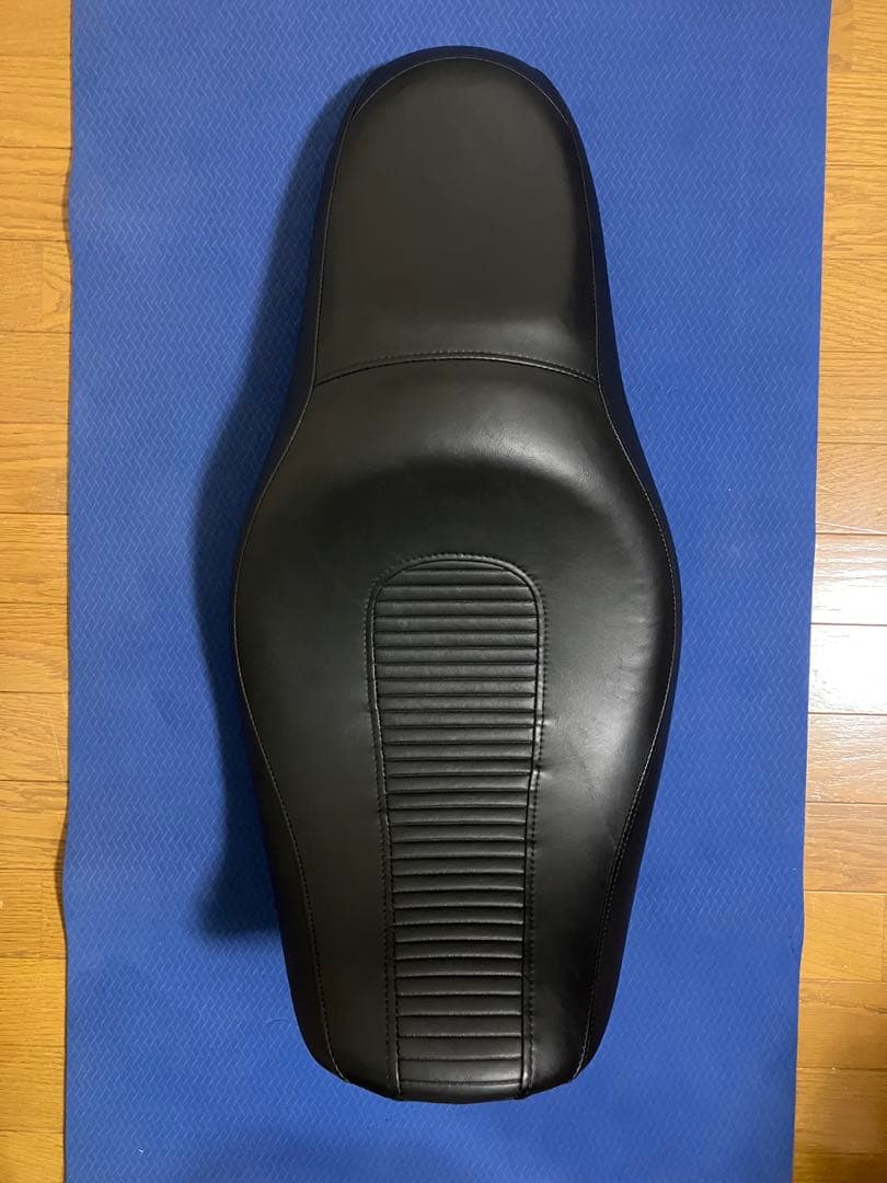 ハーレー　FXDL1580 ダイナ ローライダー 純正　シート
