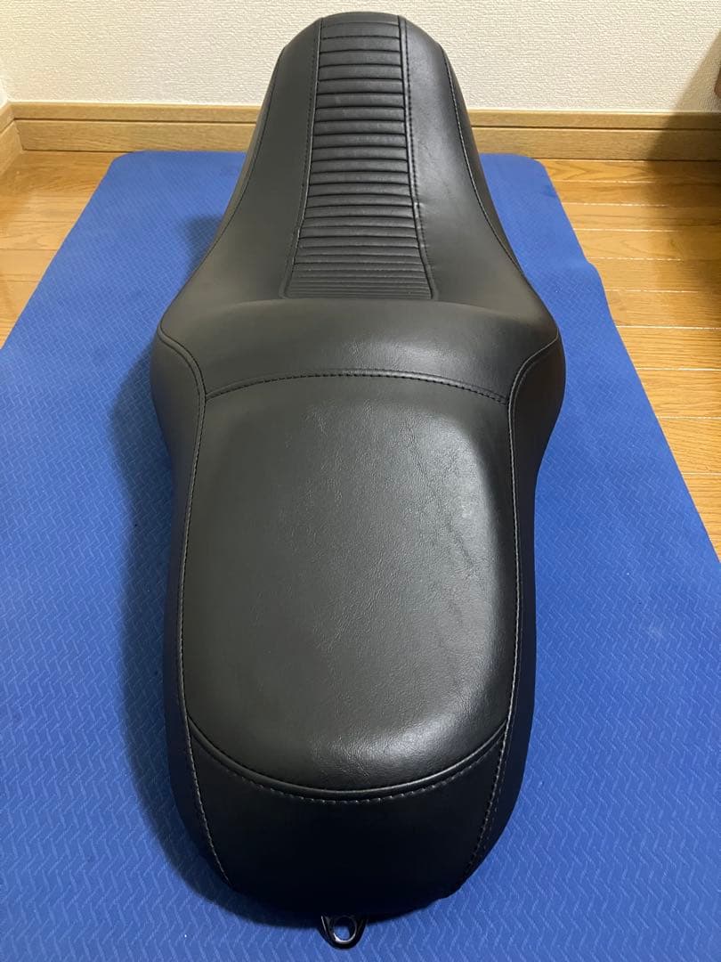 ハーレー　FXDL1580 ダイナ ローライダー 純正　シート