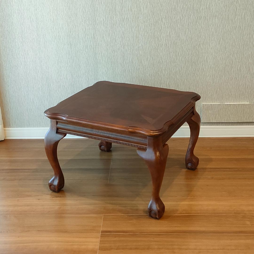 クイーン・アン様式　コーヒーテーブル　センターテーブル　猫脚