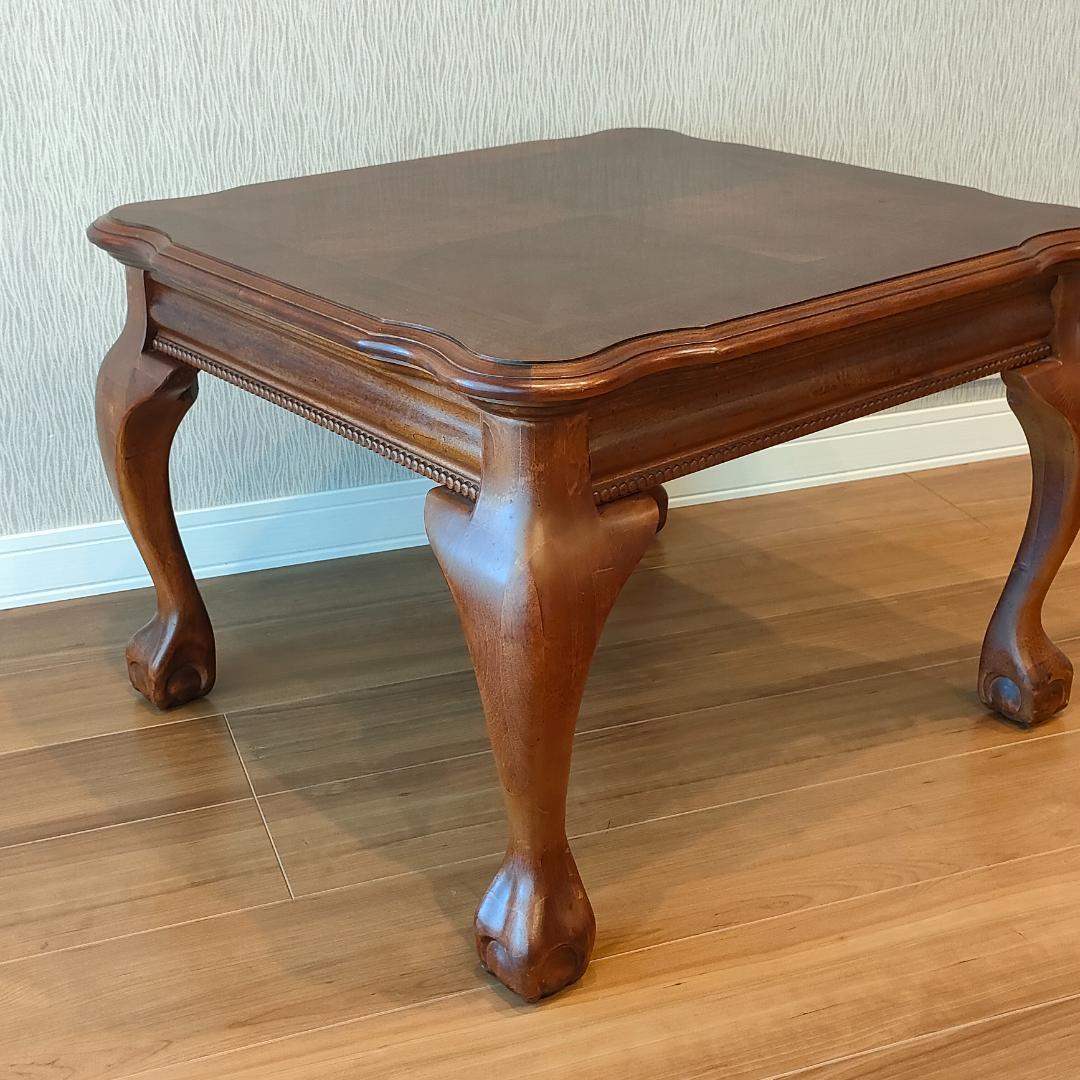 クイーン・アン様式　コーヒーテーブル　センターテーブル　猫脚