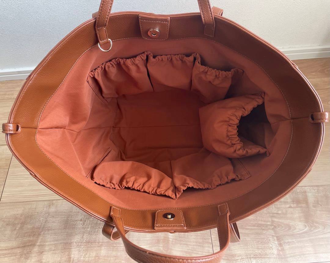 マザーズバッグ　仲村美香　EVOL×MARQUE コラボショルダーバッグブラウン