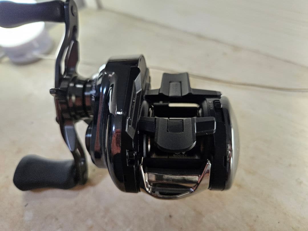 ダイワ　２４ＳＴＥＥＺ　ＳＶ　ＴＷ　１００ＸＨ スティーズ 30分使用のみ