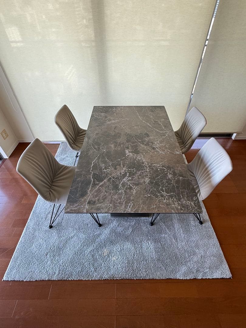 ⭐️値下⭐️Songdream ダイニングテーブルと椅子４脚