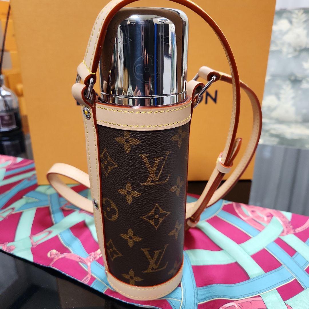 レア　ルイヴィトン　モノグラム水筒　正規品　新品未使用