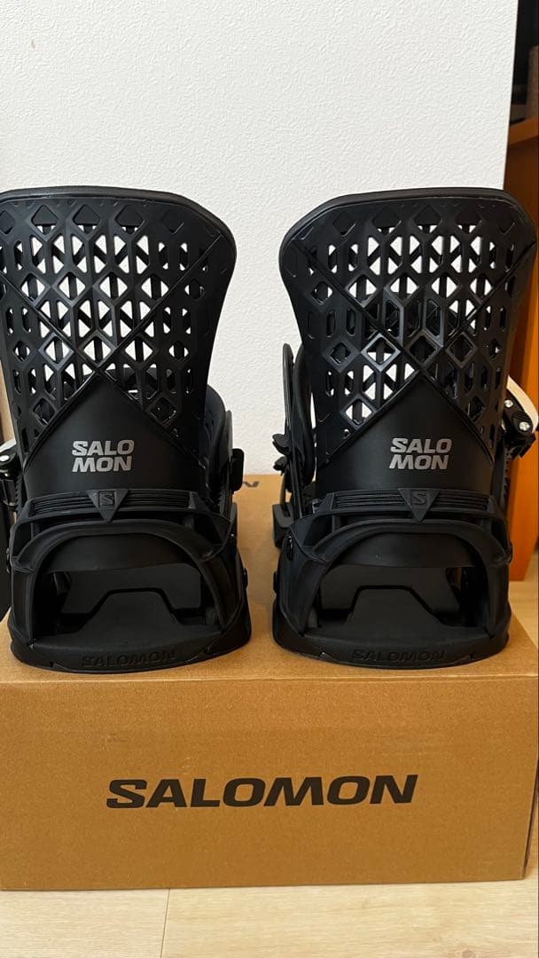 【新品・未使用】SALOMON Highlander BK M 24-25