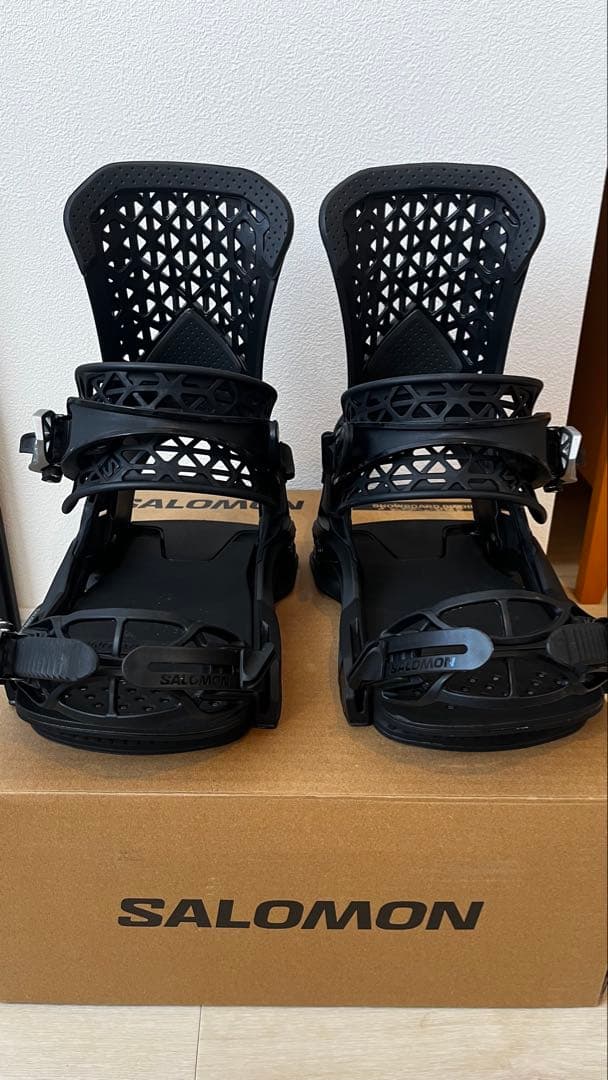 【新品・未使用】SALOMON Highlander BK M 24-25