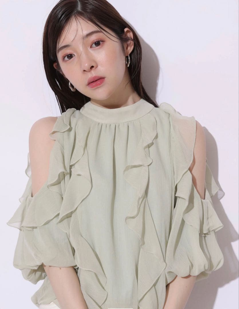 【新品】Rirandture リランドチュール　オフショルダーフリルブラウス