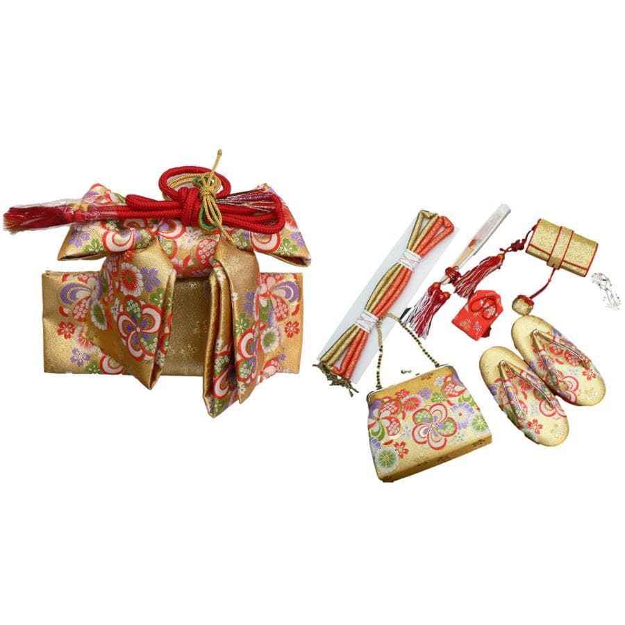 七五三、3歳用、Ｓサイズ祝帯ハコセコセット。01、金地に捻り梅柄。