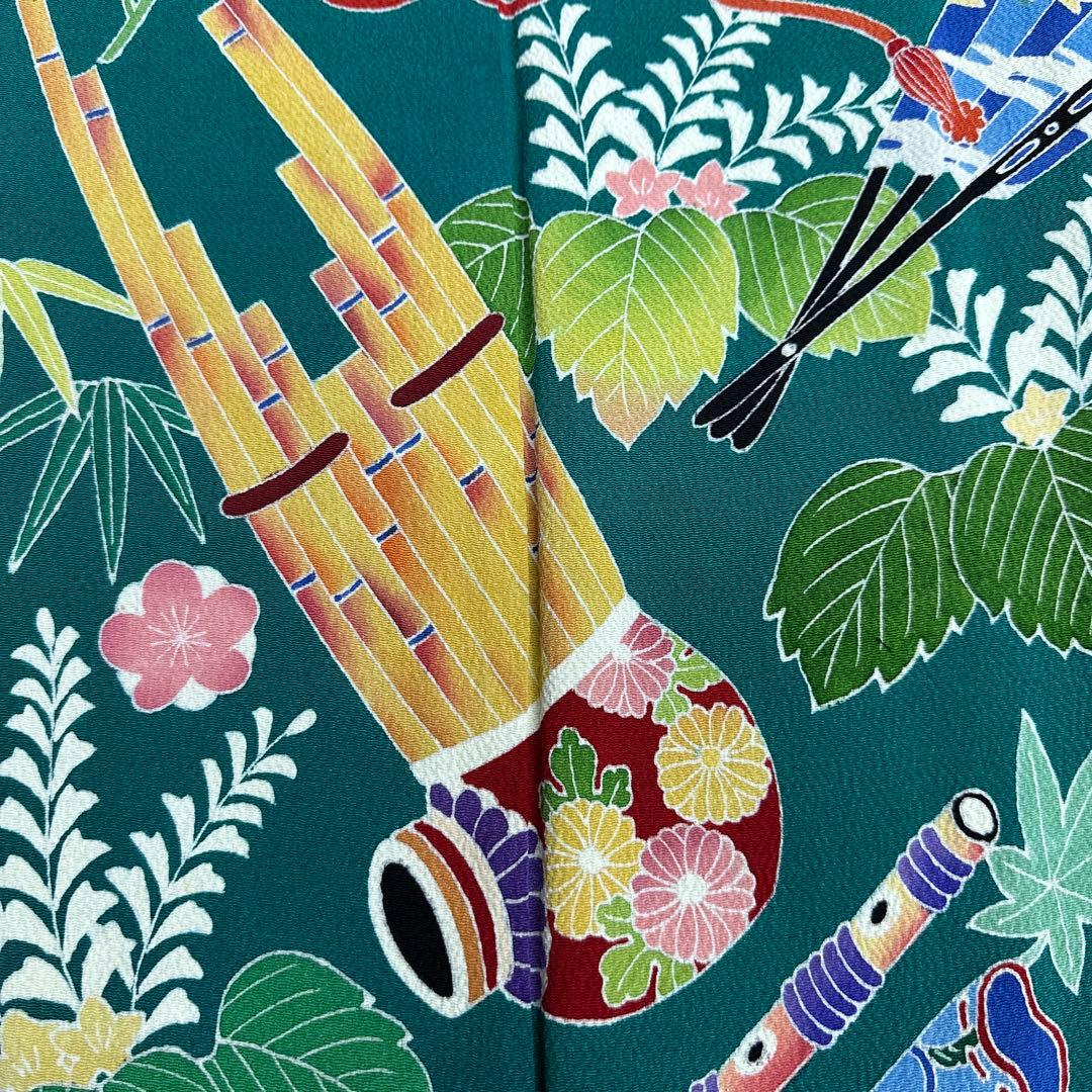 逸品 手描き友禅 和楽器 桐 振袖 作家物