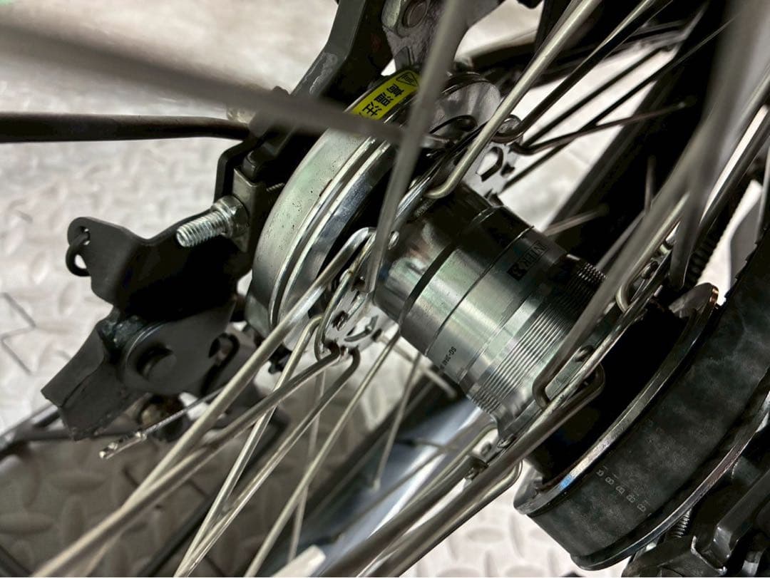 №8707電動自転車 ブリヂストン　ビッケ 24/20インチ✨極上良品バッテリー